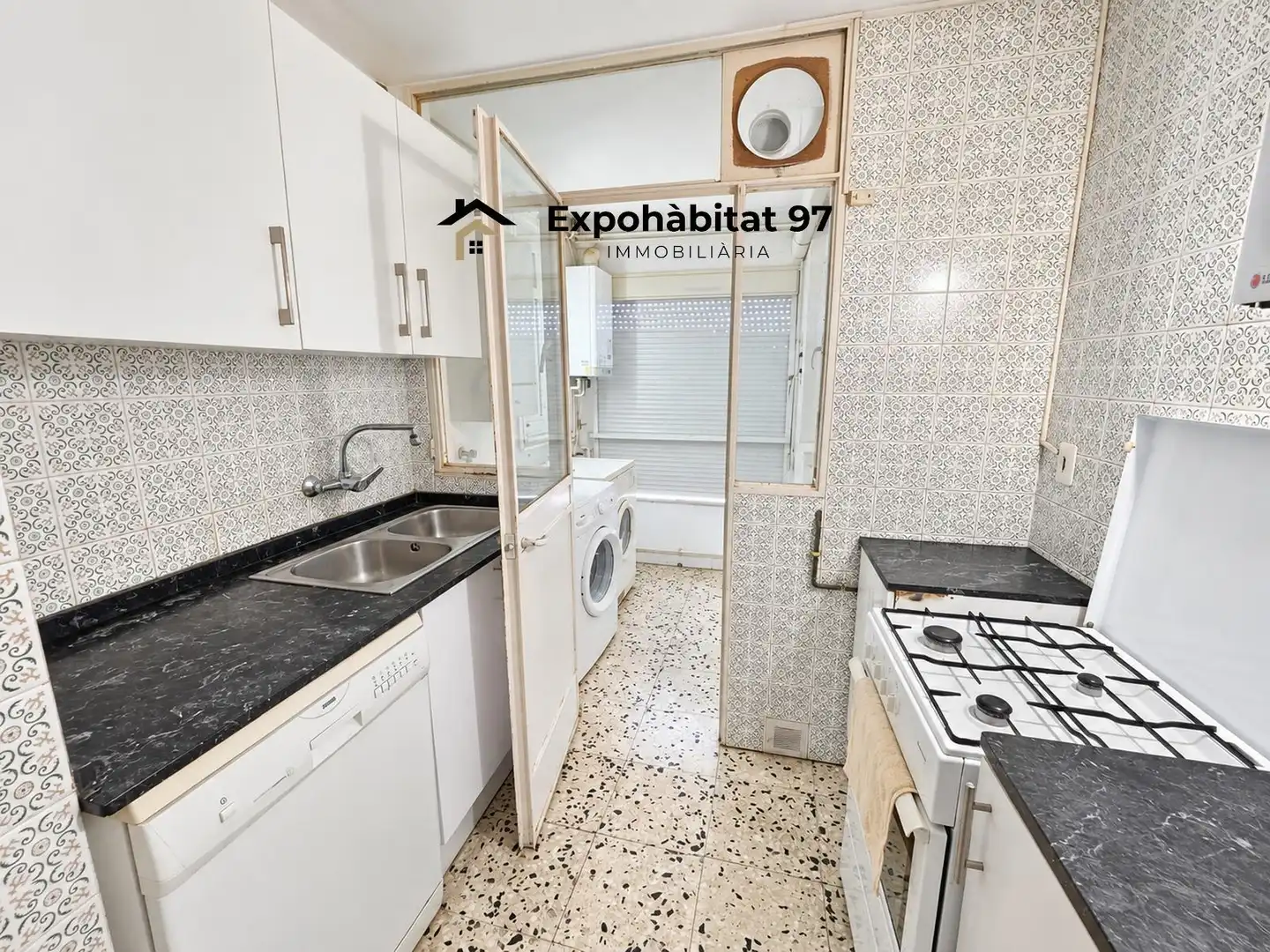 Apartment with pool for sale in Carrer Ramon Berenguer IV 5, imagen 4