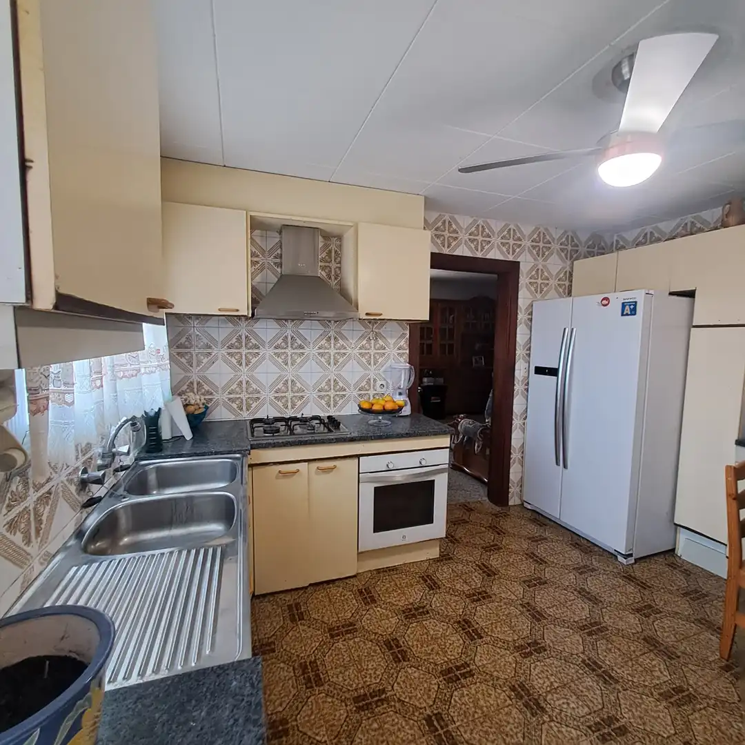 Casa amb terrassa en venda a Castellbisbal, imagen 8
