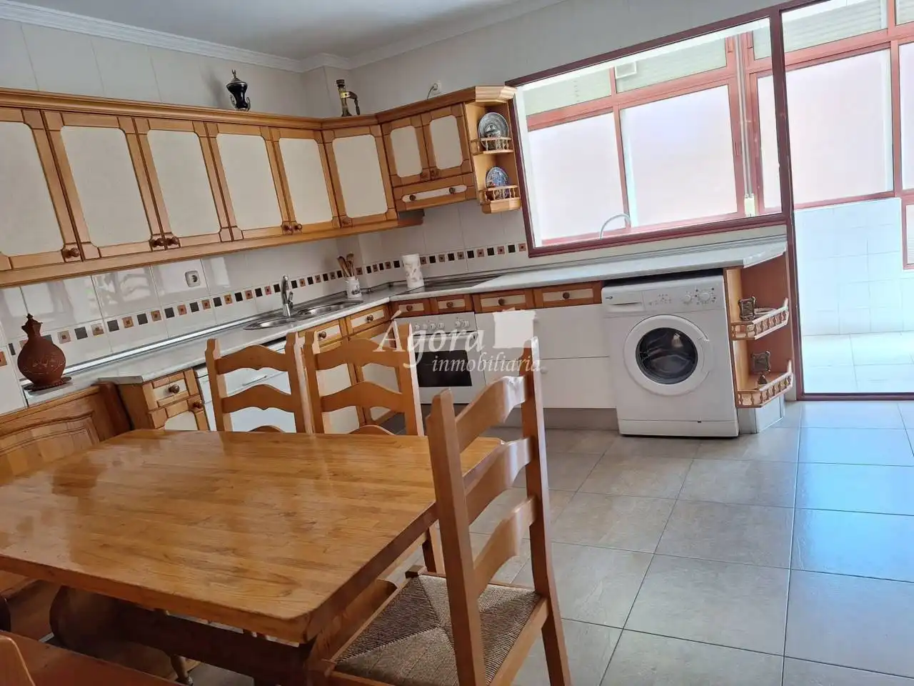 Cuina de Pis en venda en Valladolid amb Calefacció, Parquet i Terrassa