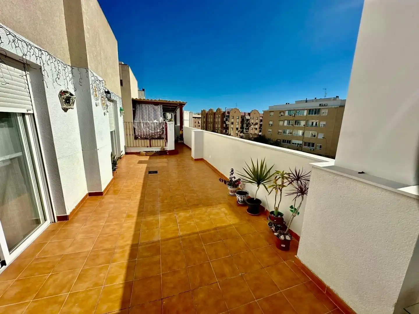 Penthouse with lift for sale in Calle Calle Bailén, 57