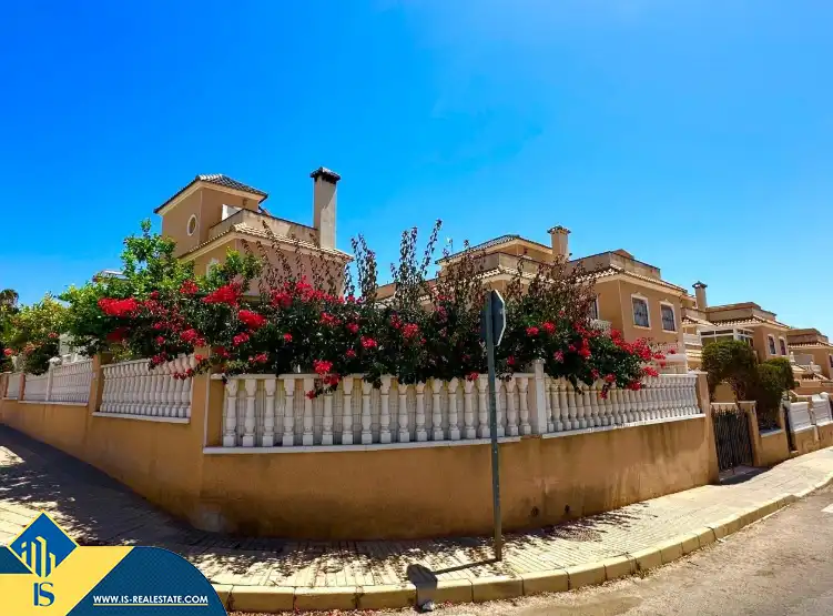 Villa mit Pool zum Verkauf in Orihuela Costa, imagen 2