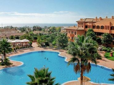 Apartament amb piscina en venda a Calle Hinojo