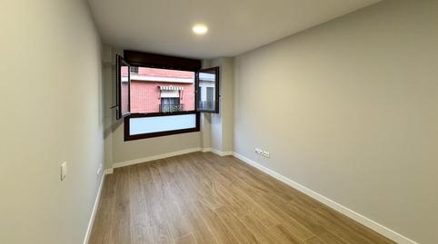 Foto 4 de Apartament de lloguer a Calle Fereluz, Valdeacederas, Madrid