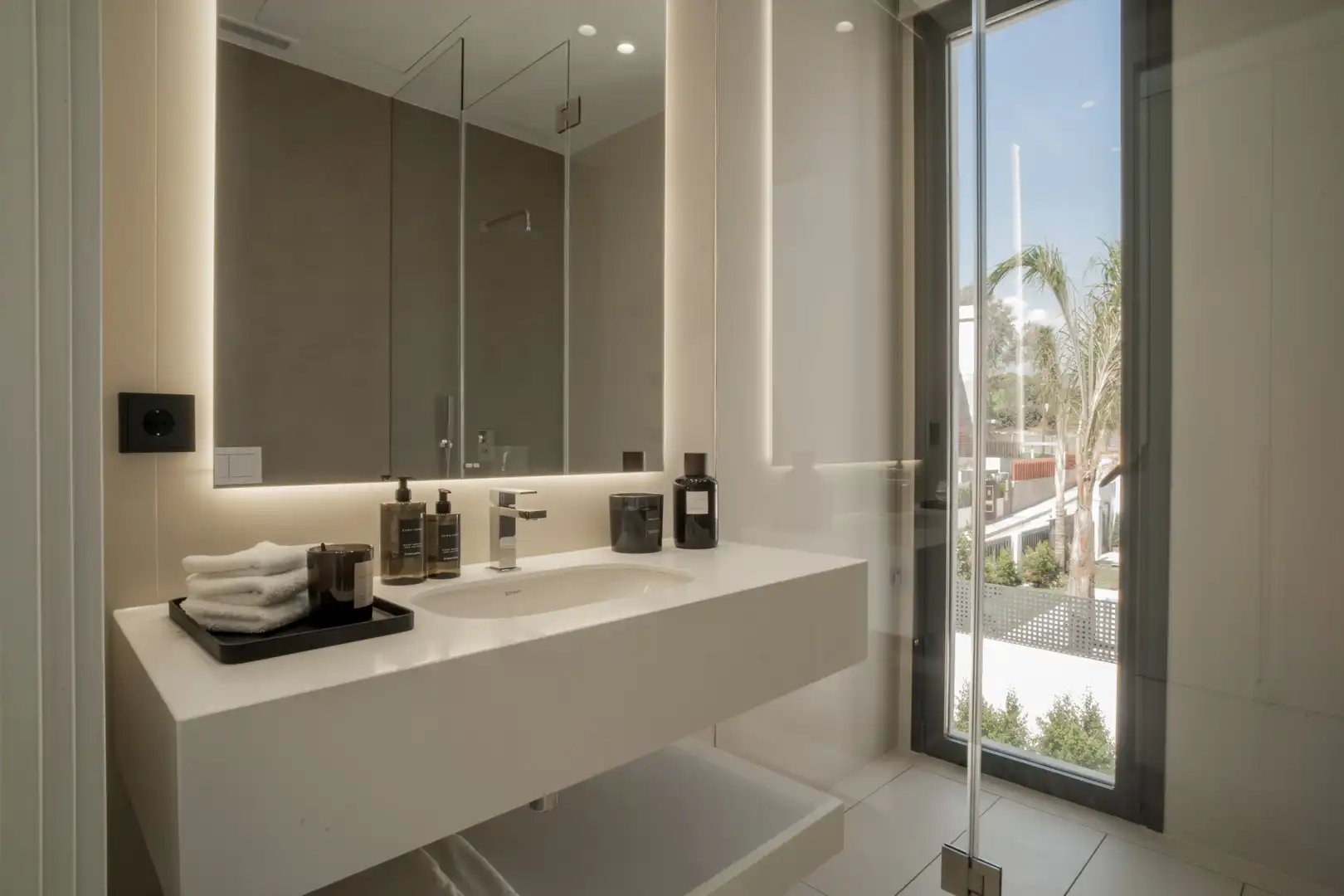 Baño de Casa o chalet en venta en Marbella con Jardín privado, Terraza y Piscina