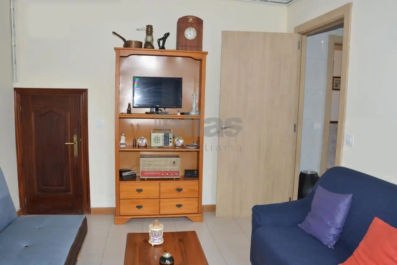 Sala d'estar de Casa o xalet en venda en Zas amb Calefacció, Jardí privat i Traster