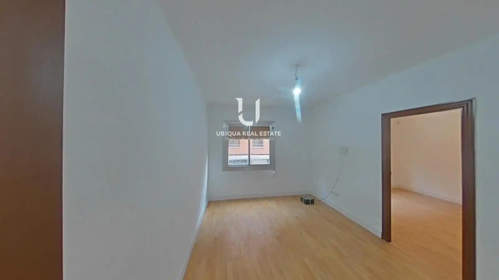 Flat for sale in L'Hospitalet de Llobregat  with Parquet flooring and Oven