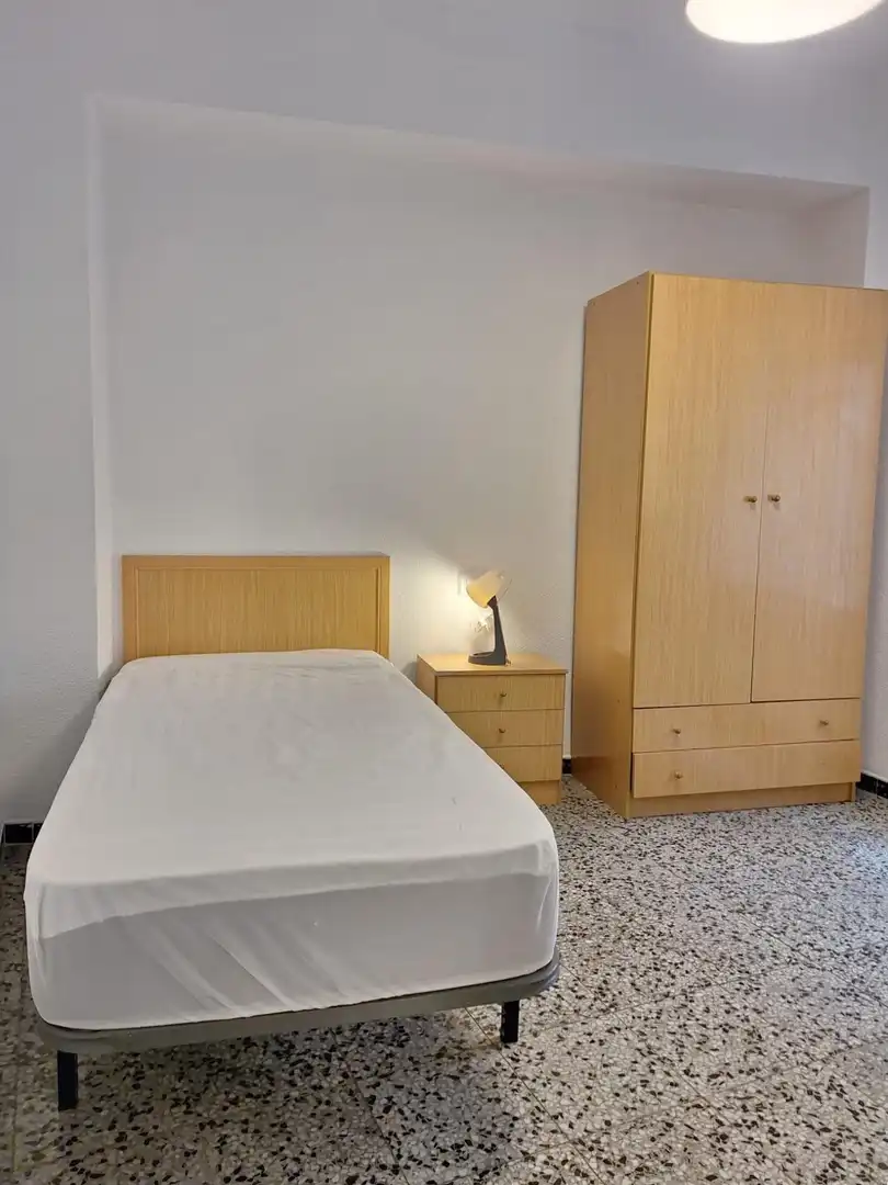 Bedroom of Flat for rent in Murcia  with Air Conditioner, Heating and Furnished