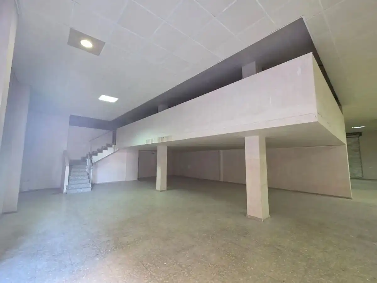 Local comercial de lloguer a Peris Fuentes 16, imagen 3