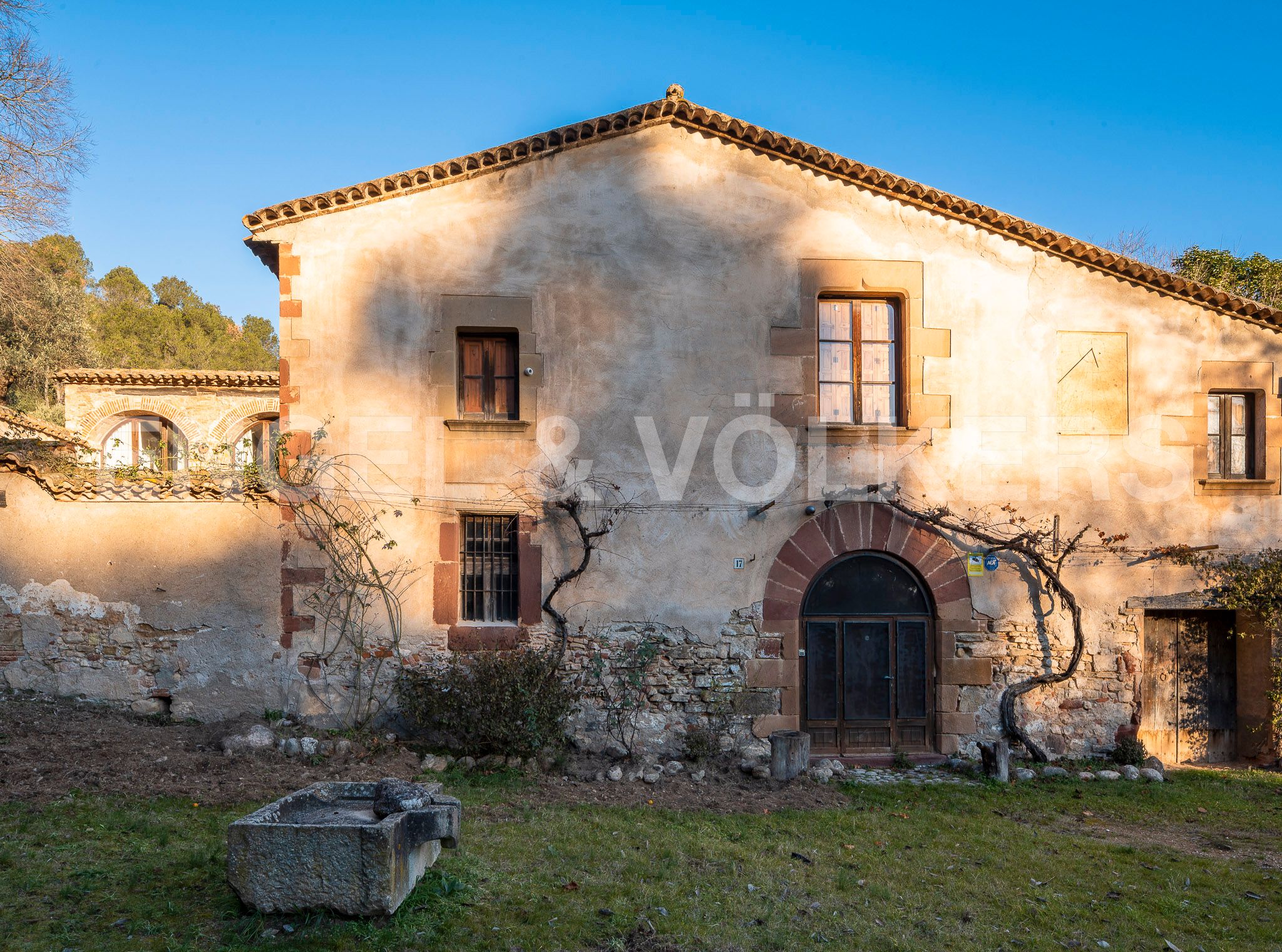 Vista exterior de Finca rústica en venta en Sant Andreu de la Barca con Calefacción, Jardín privado y Amueblado