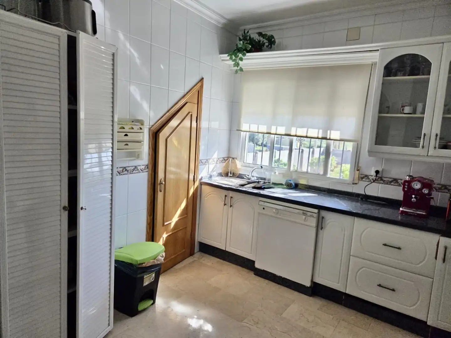Cocina de Finca rústica en venta en La Algaba