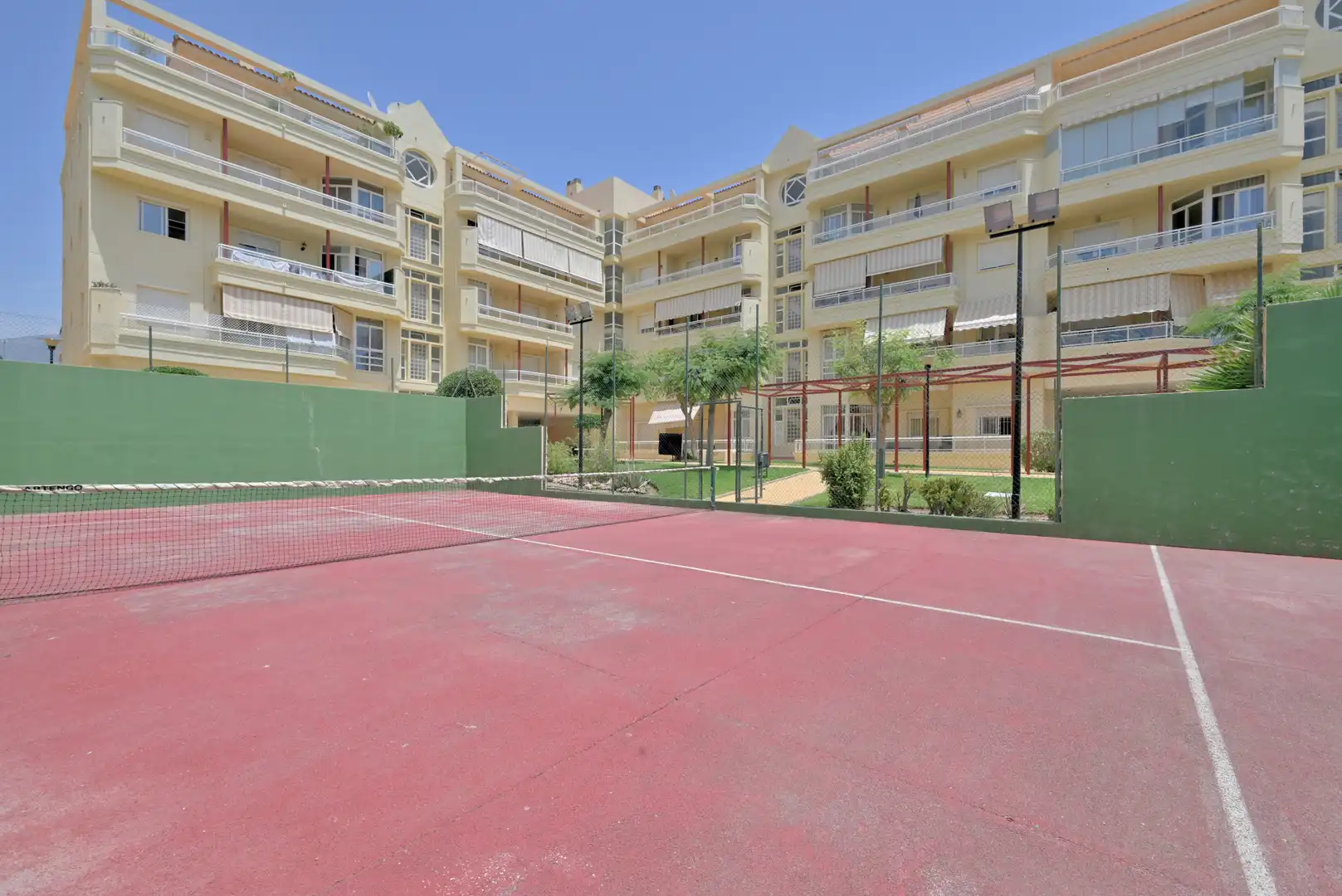 Außenansicht von Wohnungen zum Verkauf in Mijas mit Klimaanlage, Terrasse und Möbliert