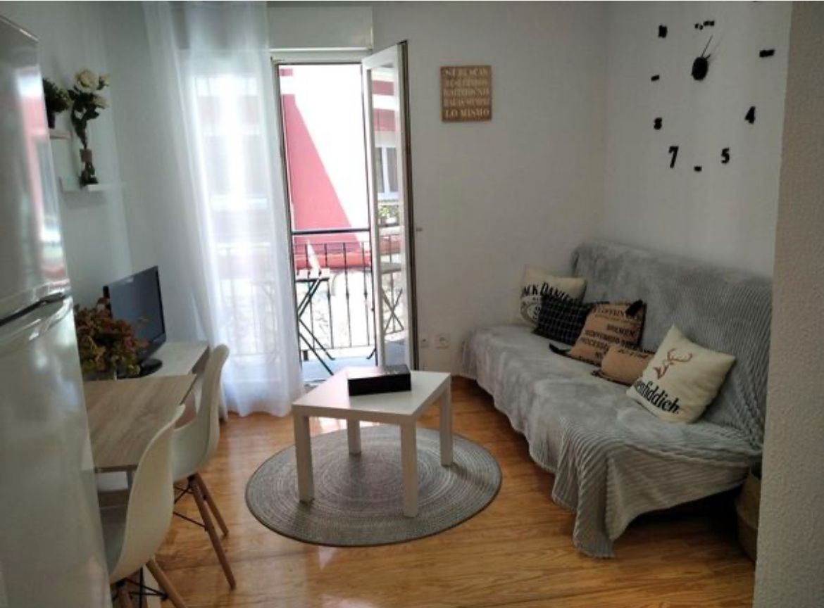 Dormitori de Apartament de lloguer en Santander amb Moblat i Es permeten mascotes