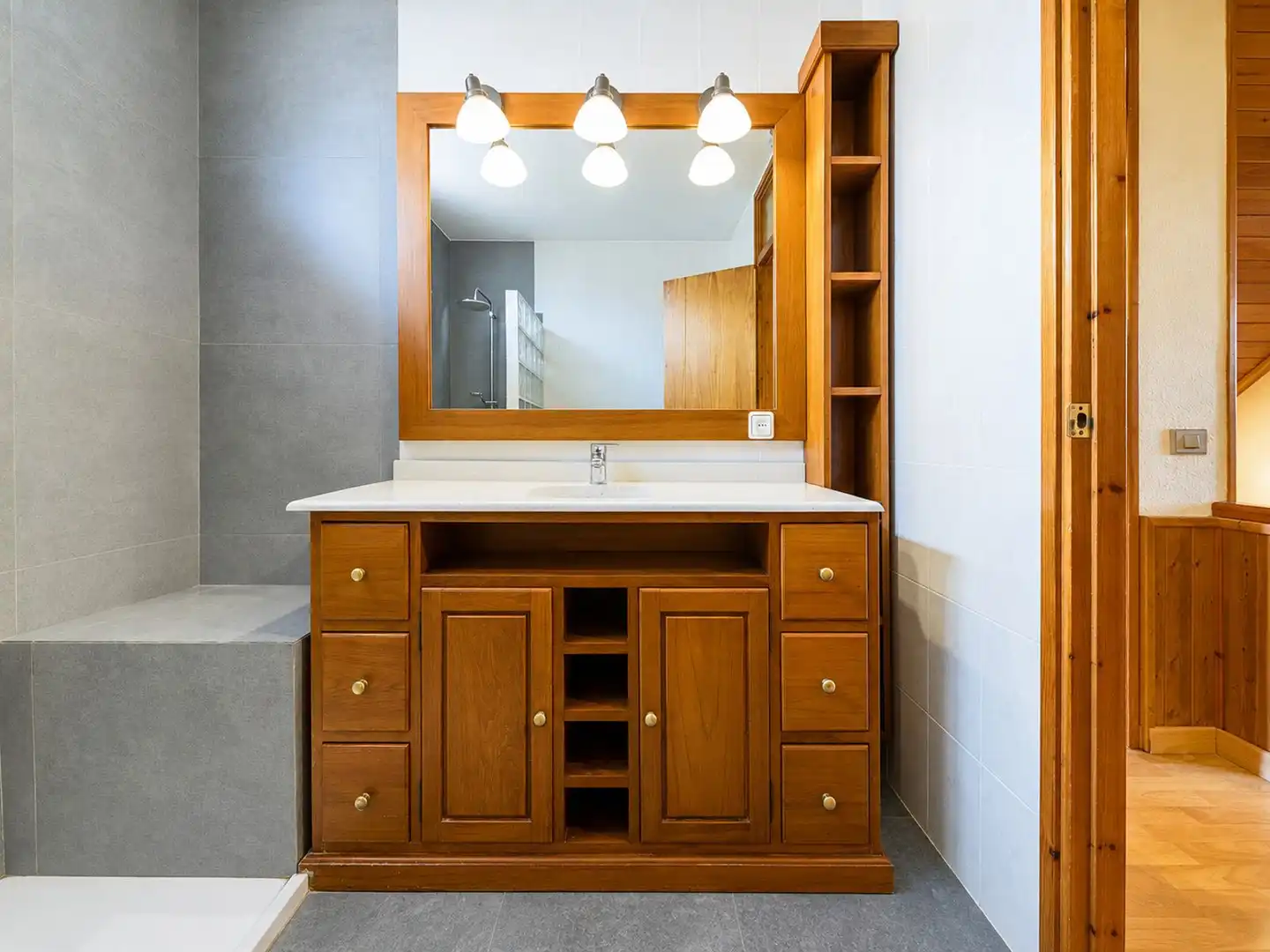 Bathroom of Detached homes for sale in Els Pallaresos  with Air Conditioner, Heating and Private garden