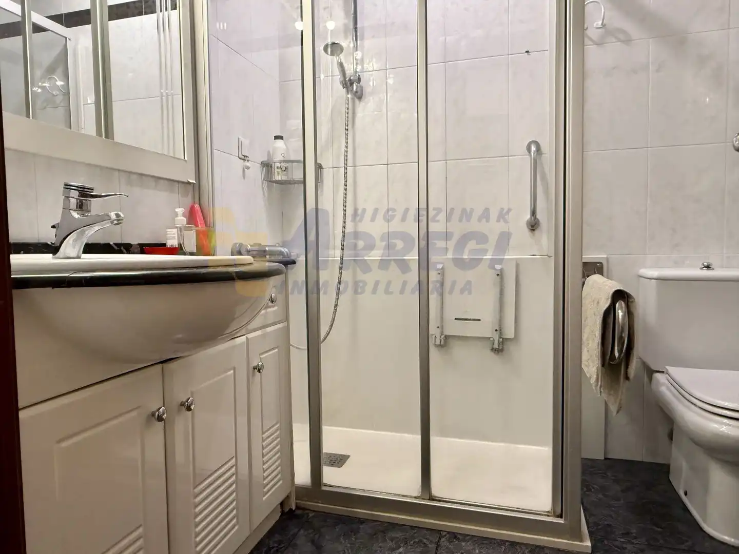 Baño de Piso en venta en Eibar con Calefacción