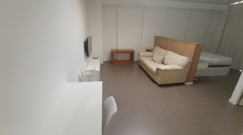 Foto 3 von Erdgeschoss zur Miete in De Suècia, Exposició,  Valencia Capital