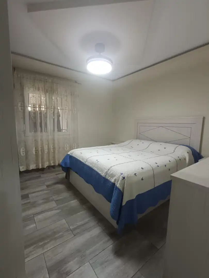 Bedroom of Flat for sale in Sevilla  with Air Conditioner and Furnished