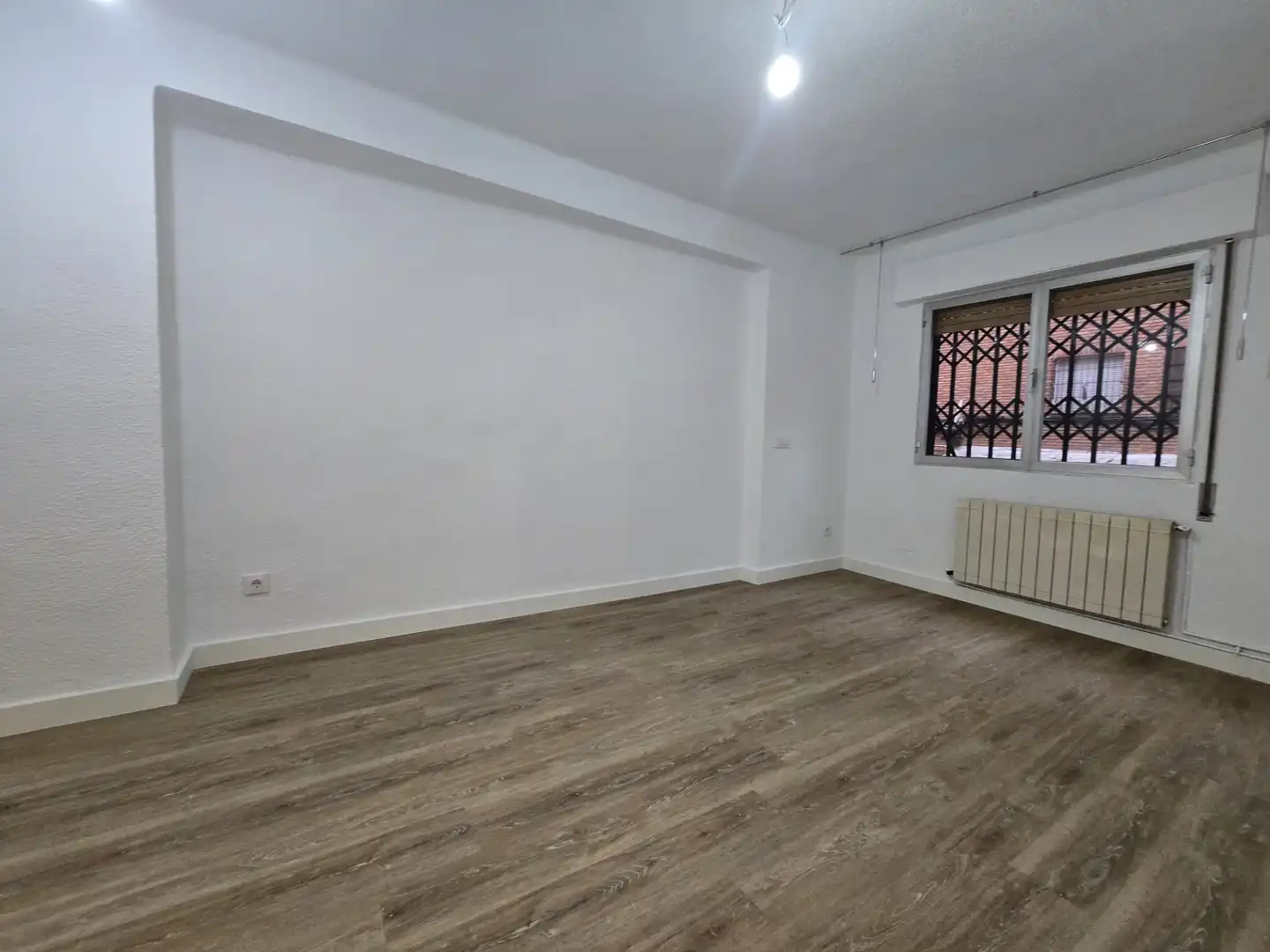Flat for rent in Calle Risco de Peloche, Numancia
