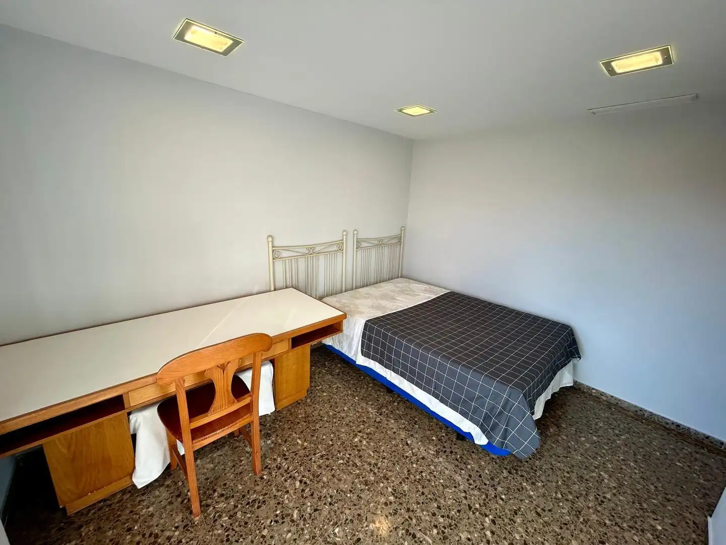 Habitación de Piso en venta en Valencia con Aire acondicionado, Calefacción y Balcón