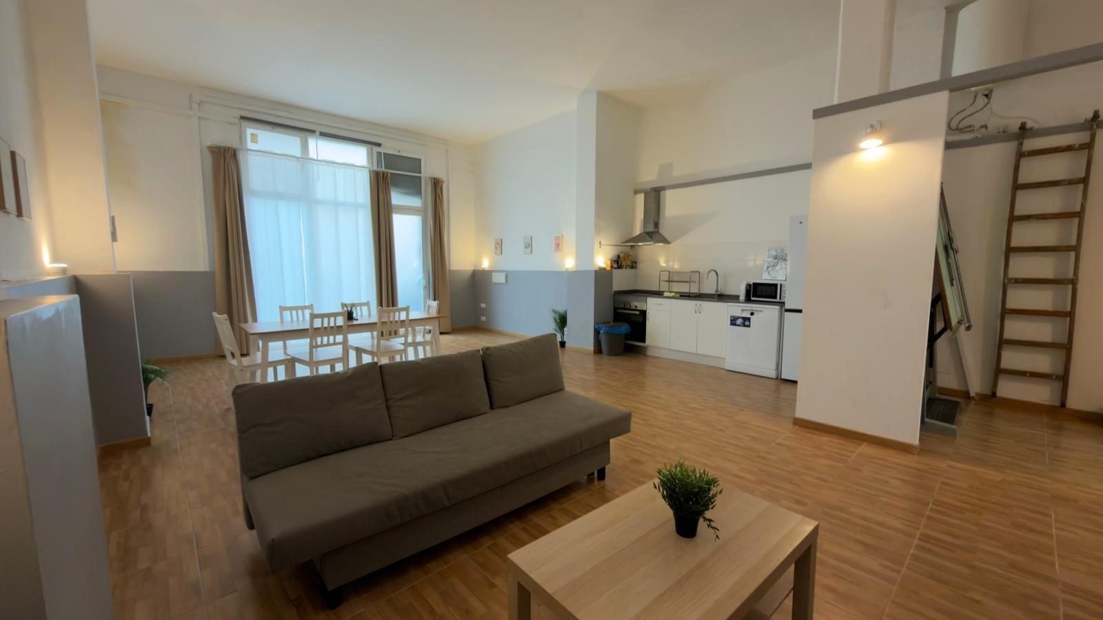 Sala d'estar de Planta baixa de lloguer en  Valencia Capital amb Moblat