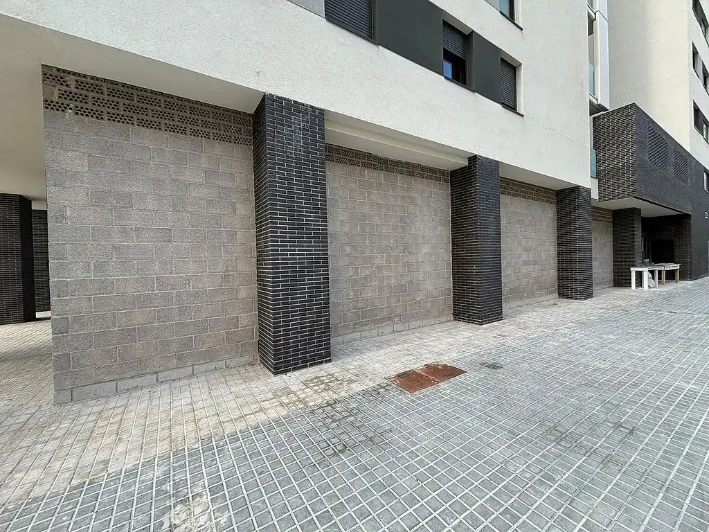 Gewerbefläche zur Miete in Carrer de la Indústria 380, imagen 4
