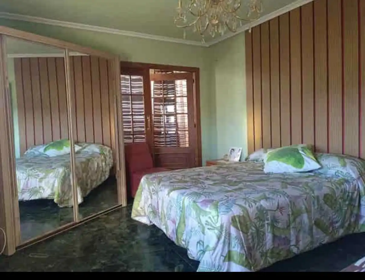 Dormitori de Casa o xalet en venda en Mansilla Mayor amb Aire condicionat, Jardí privat i Parquet