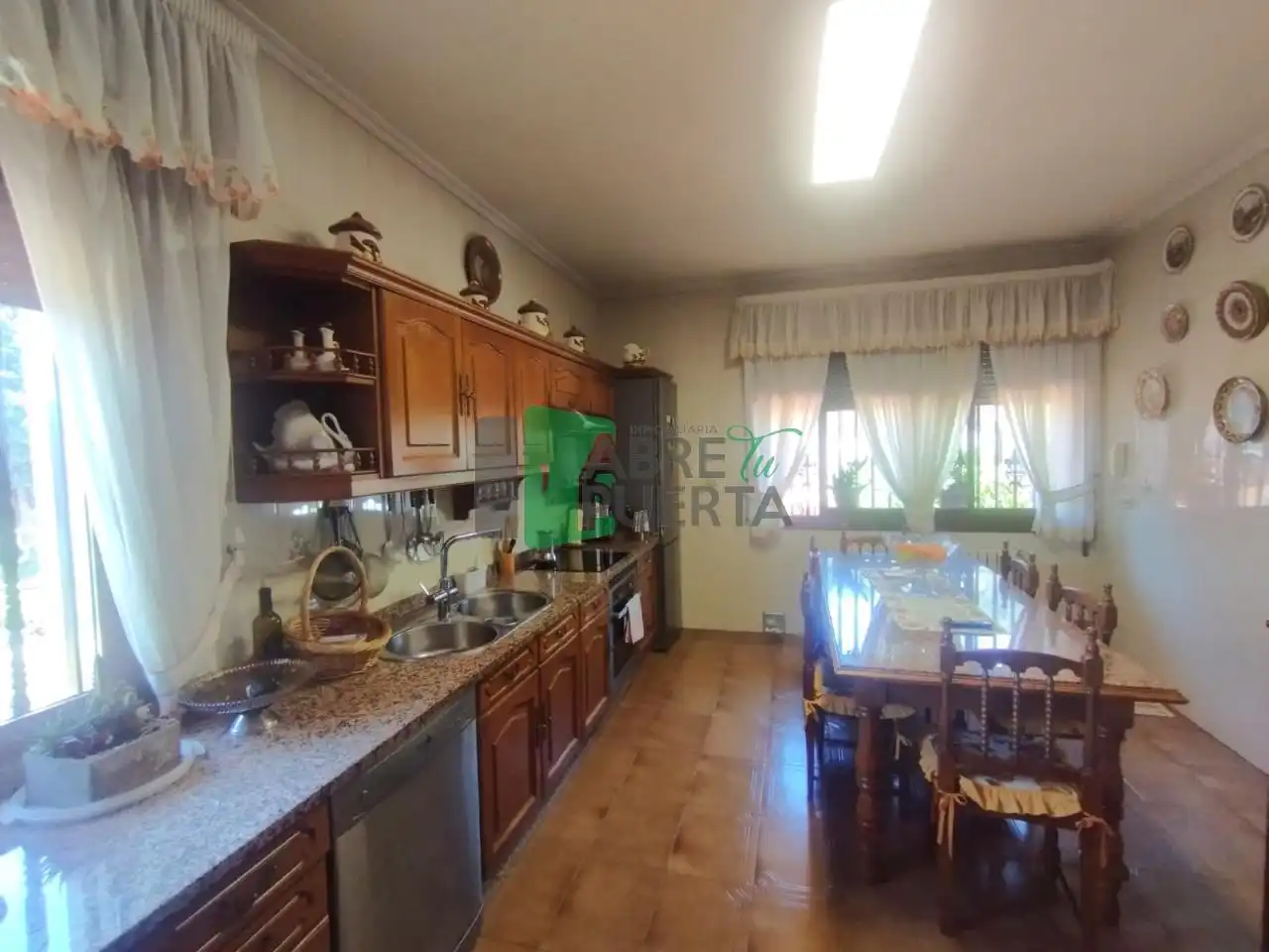 Kitchen of Houses for sale in Ourense Capital   with Heating, Private garden and Terrace