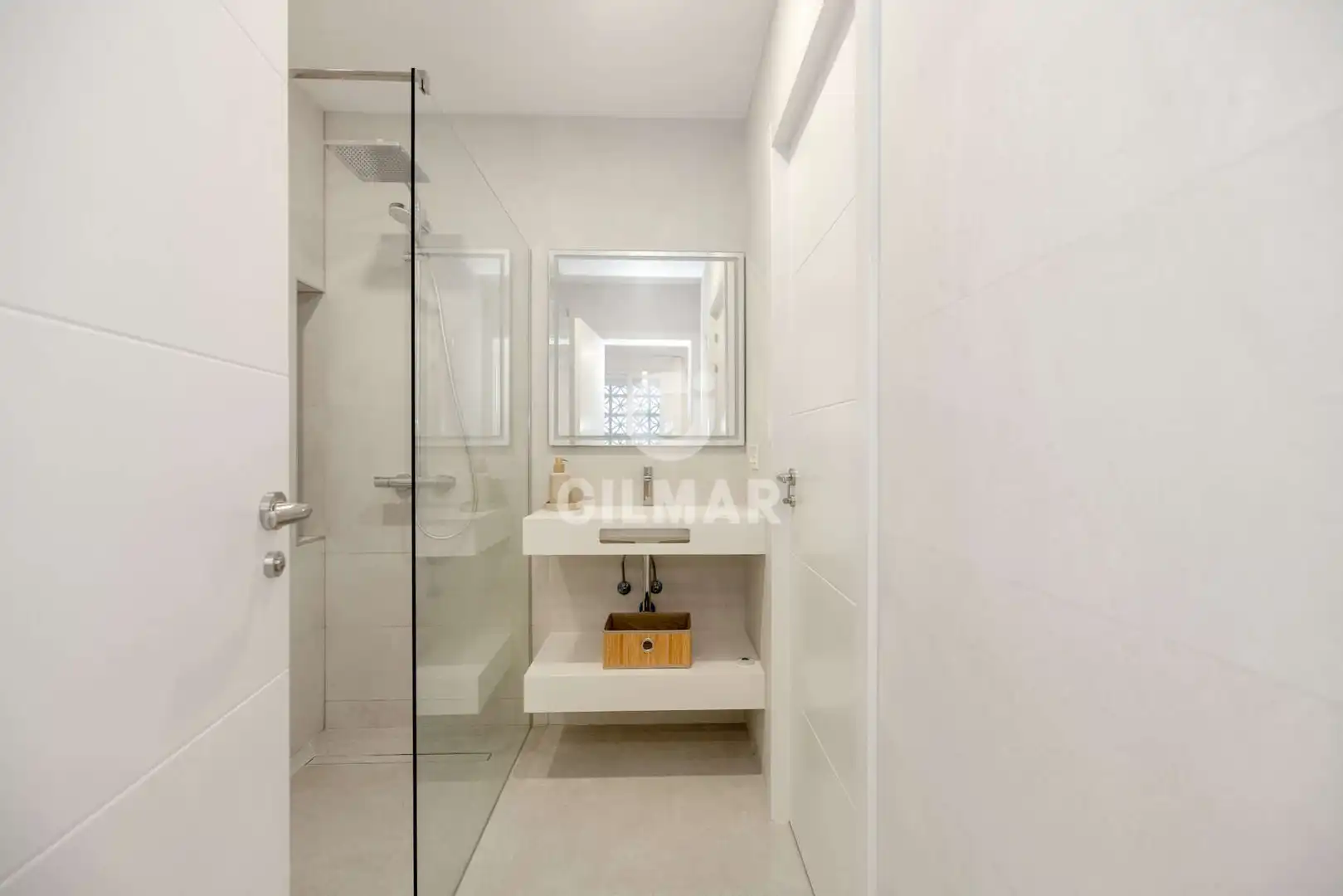 Bany de Apartament en venda en Estepona amb Balcó