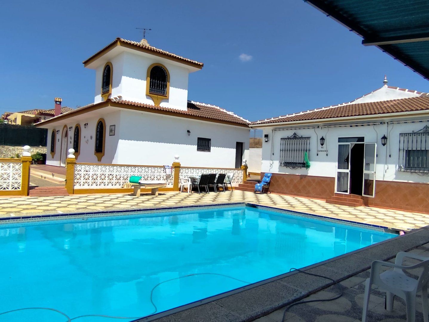 Piscina de Casa o xalet en venda en Castilleja del Campo amb Aire condicionat, Piscina i Moblat