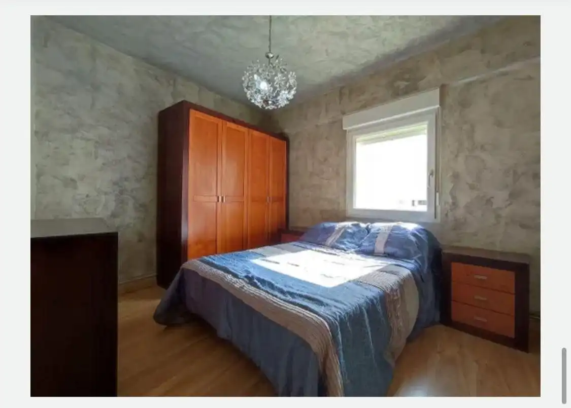 Bedroom of Flat for rent in Salamanca  with Air Conditioner, Heating and Furnished