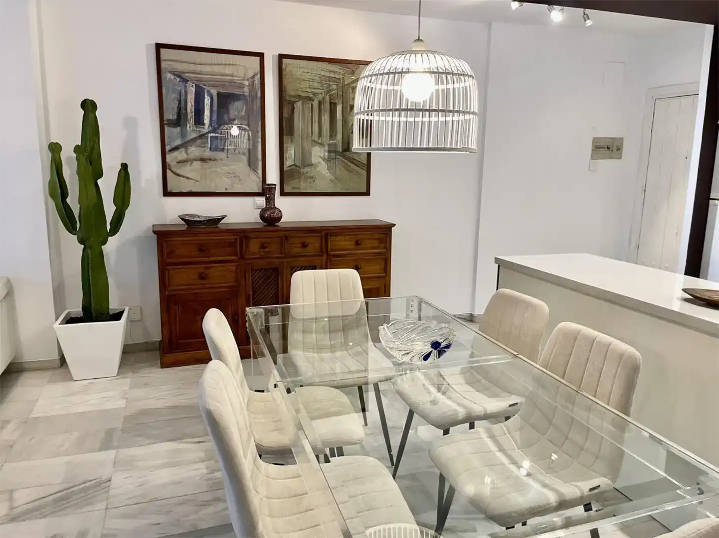 Esszimmer von Erdgeschoss zur Miete in Marbella mit Klimaanlage und Schwimmbad