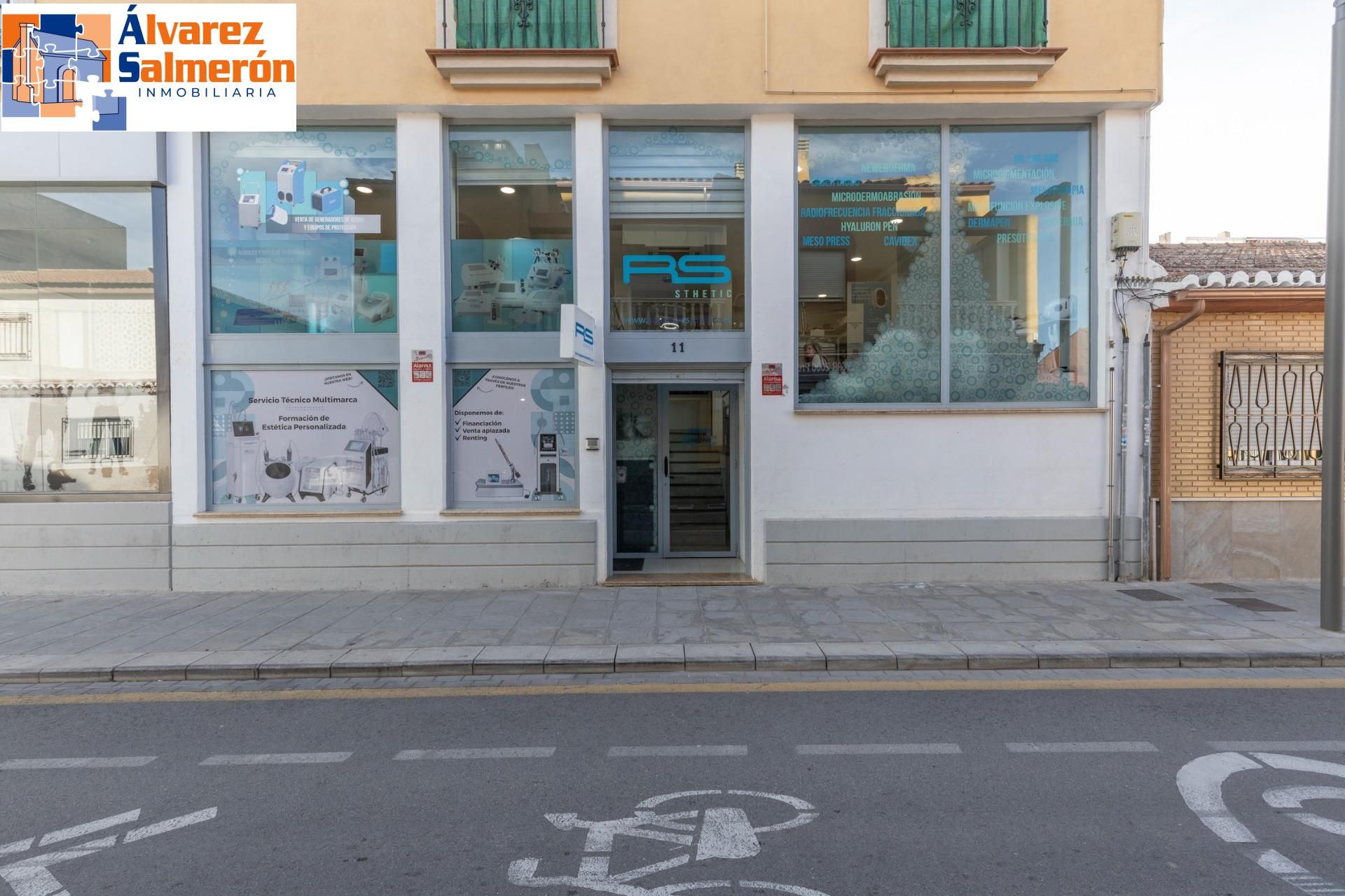 Vista exterior de Local en venta en Cúllar Vega