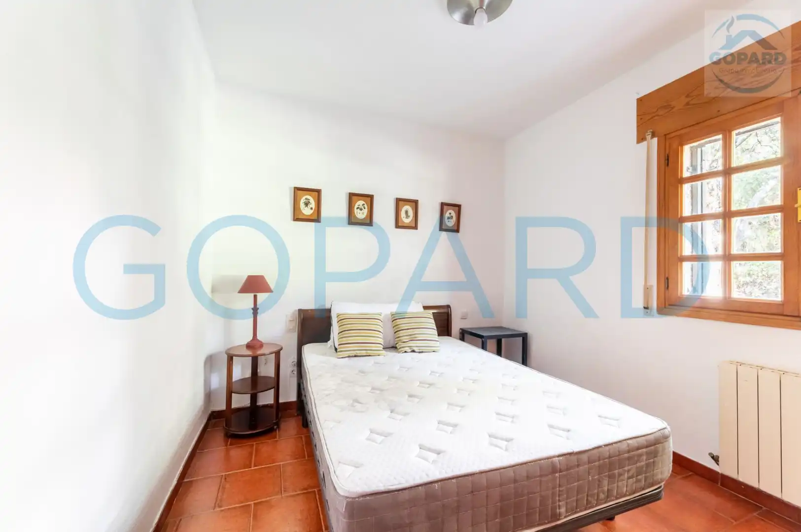 Dormitori de Casa o xalet en venda en Alpedrete amb Calefacció, Jardí privat i Parquet