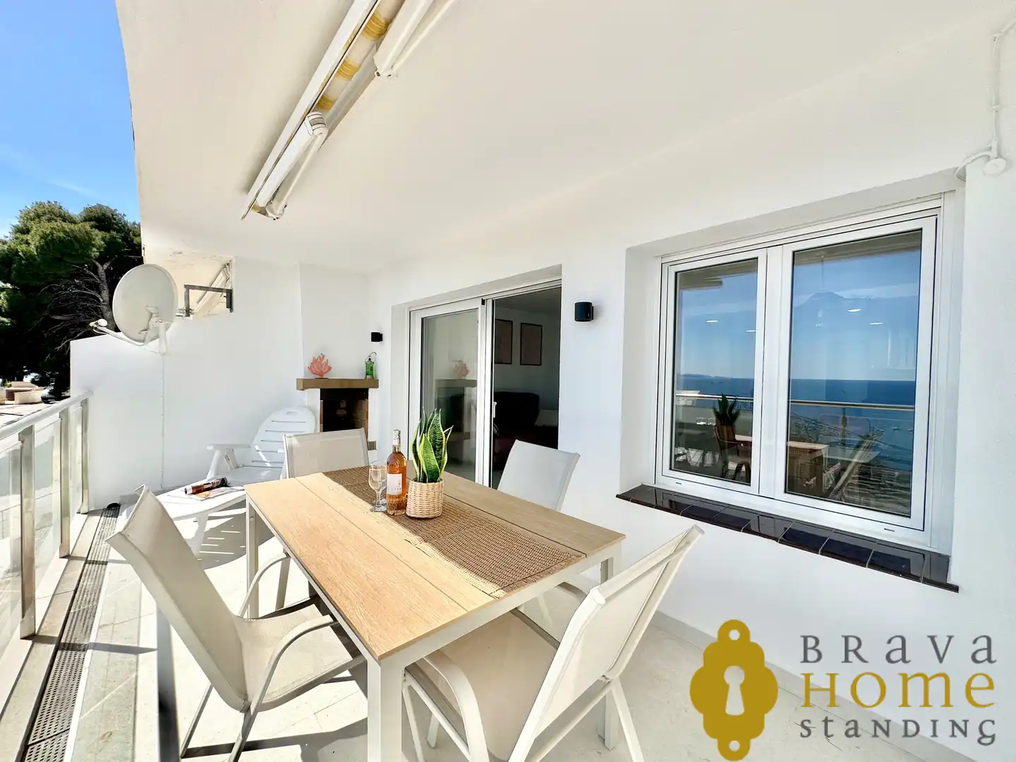 Terrasse von Wohnung zum Verkauf in Roses mit Klimaanlage, Terrasse und Möbliert
