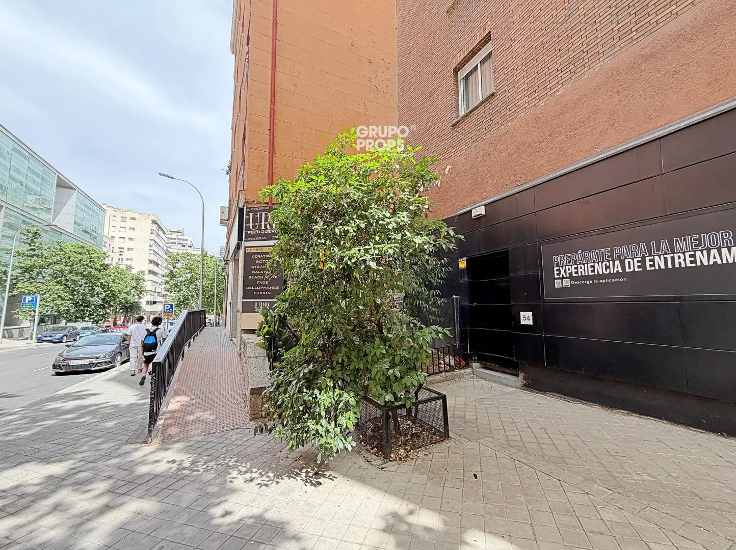 Vista exterior de Local de alquiler en Madrid
