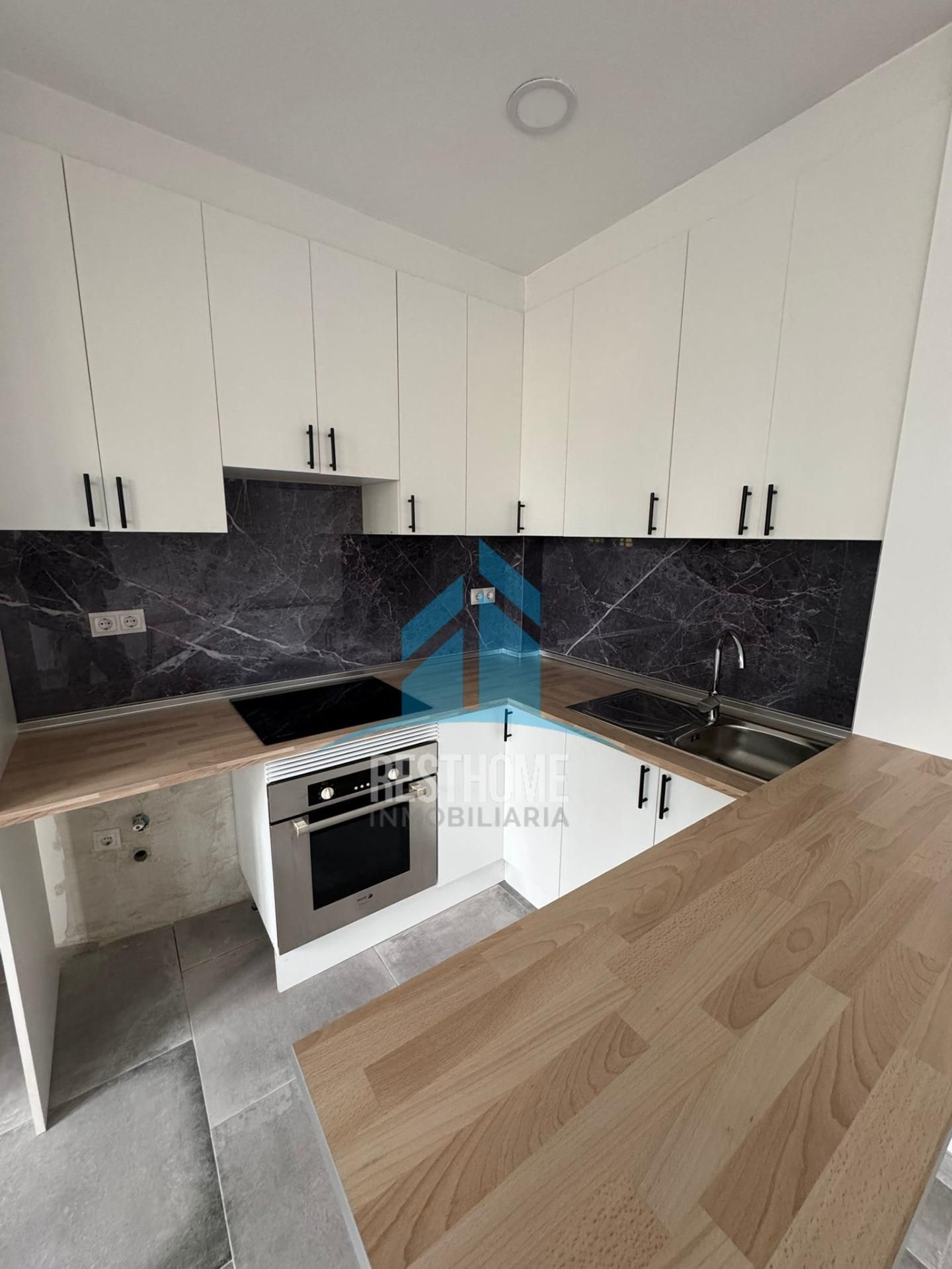 Cuina de Dúplex en venda en  Madrid Capital