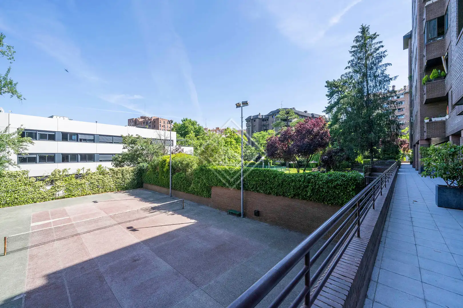Jardín de Piso en venta en Madrid con Jardín privado, Terraza y Piscina comunitaria
