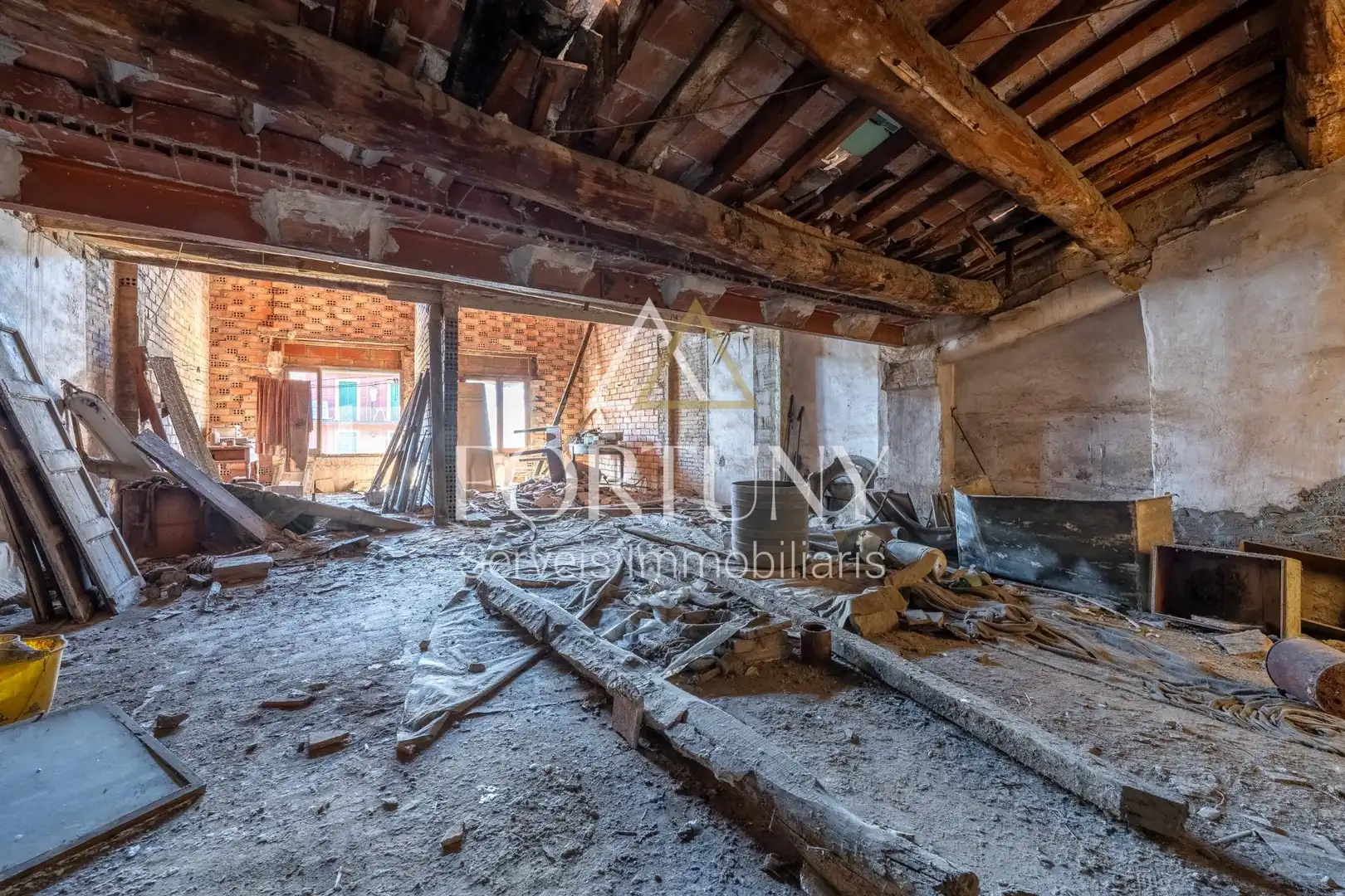 Edificio en venta en TORRES JORDI, L'Espluga de Francolí