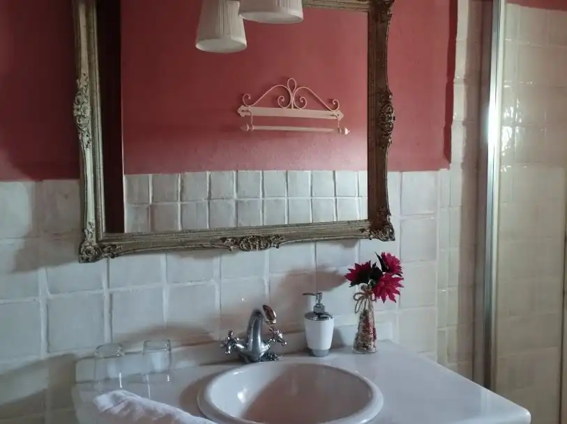 Badezimmer von Country house zur Miete in Feria mit Klimaanlage, Heizung und Privatgarten