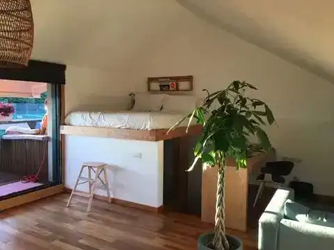 Dormitori de Pis de lloguer en Nigrán amb Jardí privat, Parquet i Moblat