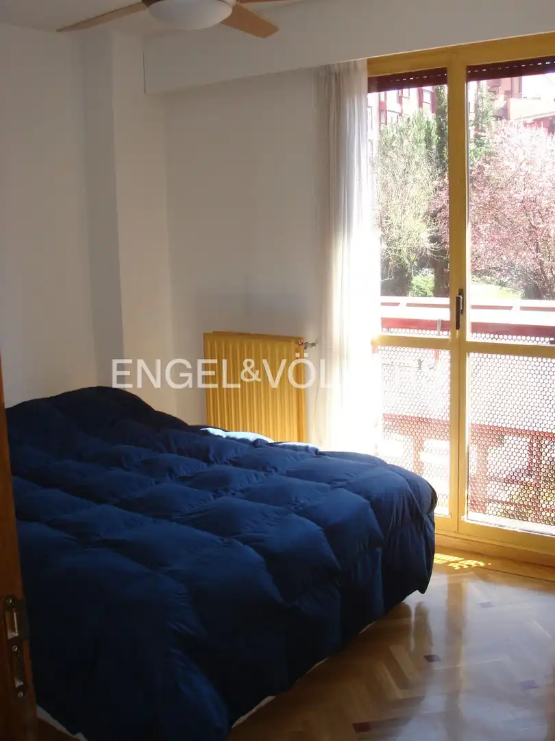 Habitación de Piso en venta en Madrid con Aire acondicionado, Calefacción y Jardín privado