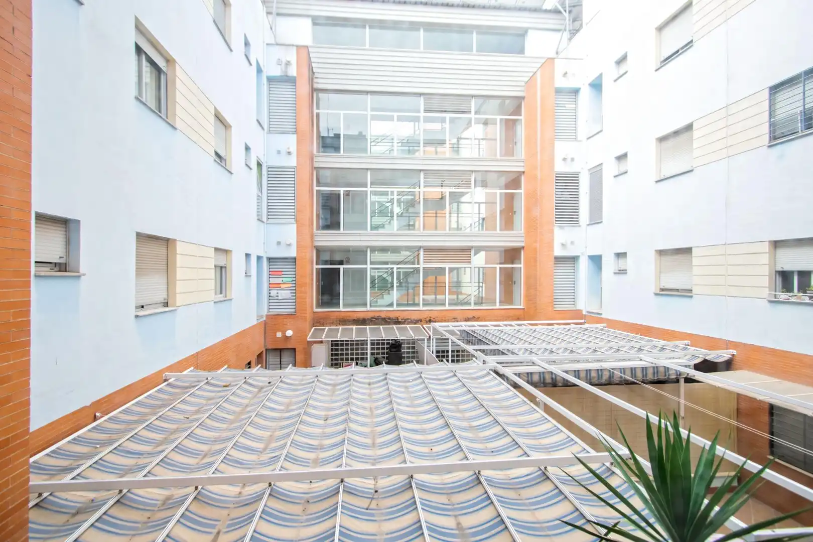 Vista exterior de Pis en venda en Macarena