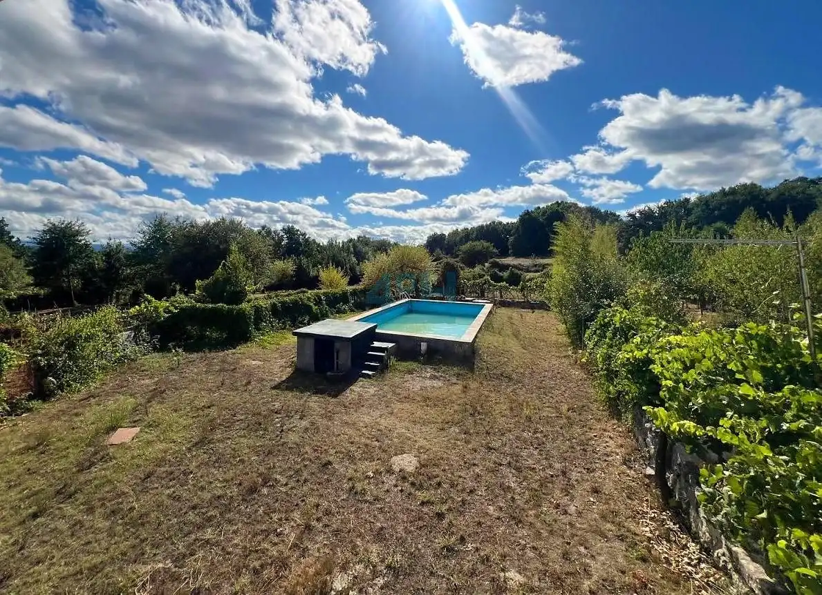 Piscina de Casa o xalet en venda en Coles amb Calefacció, Jardí privat i Traster