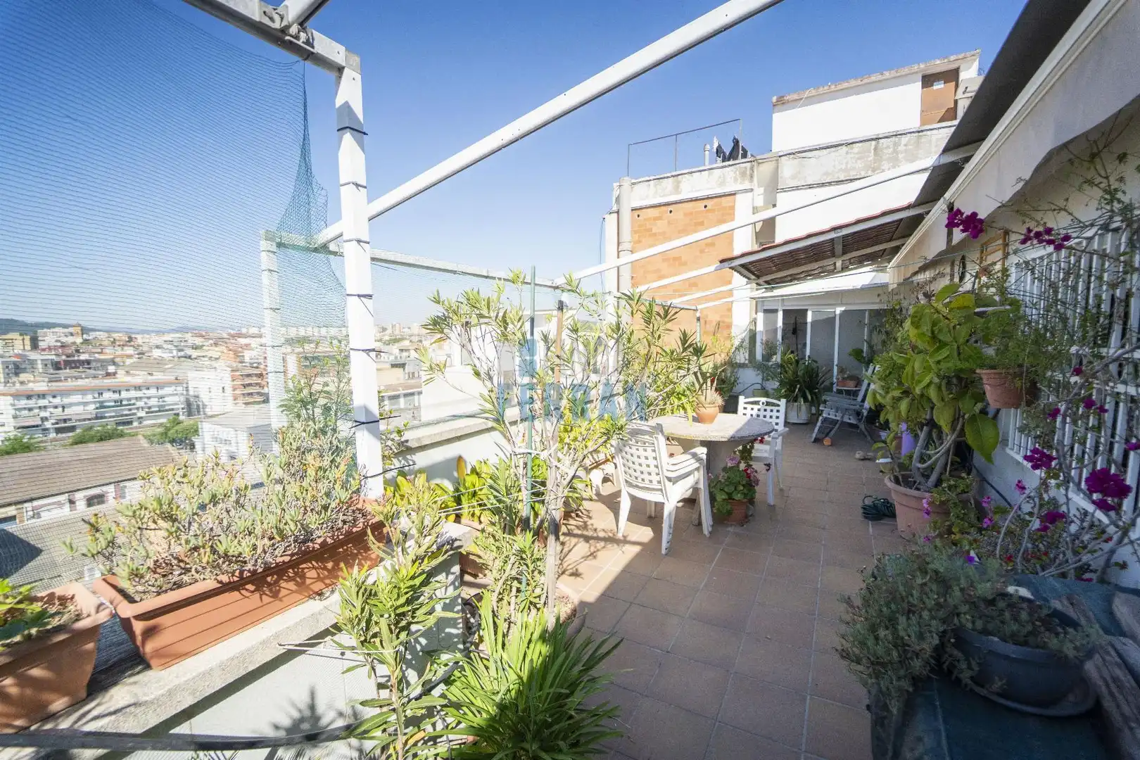 Terraza de Piso en venta en Cerdanyola del Vallès con Aire acondicionado, Calefacción y Parquet