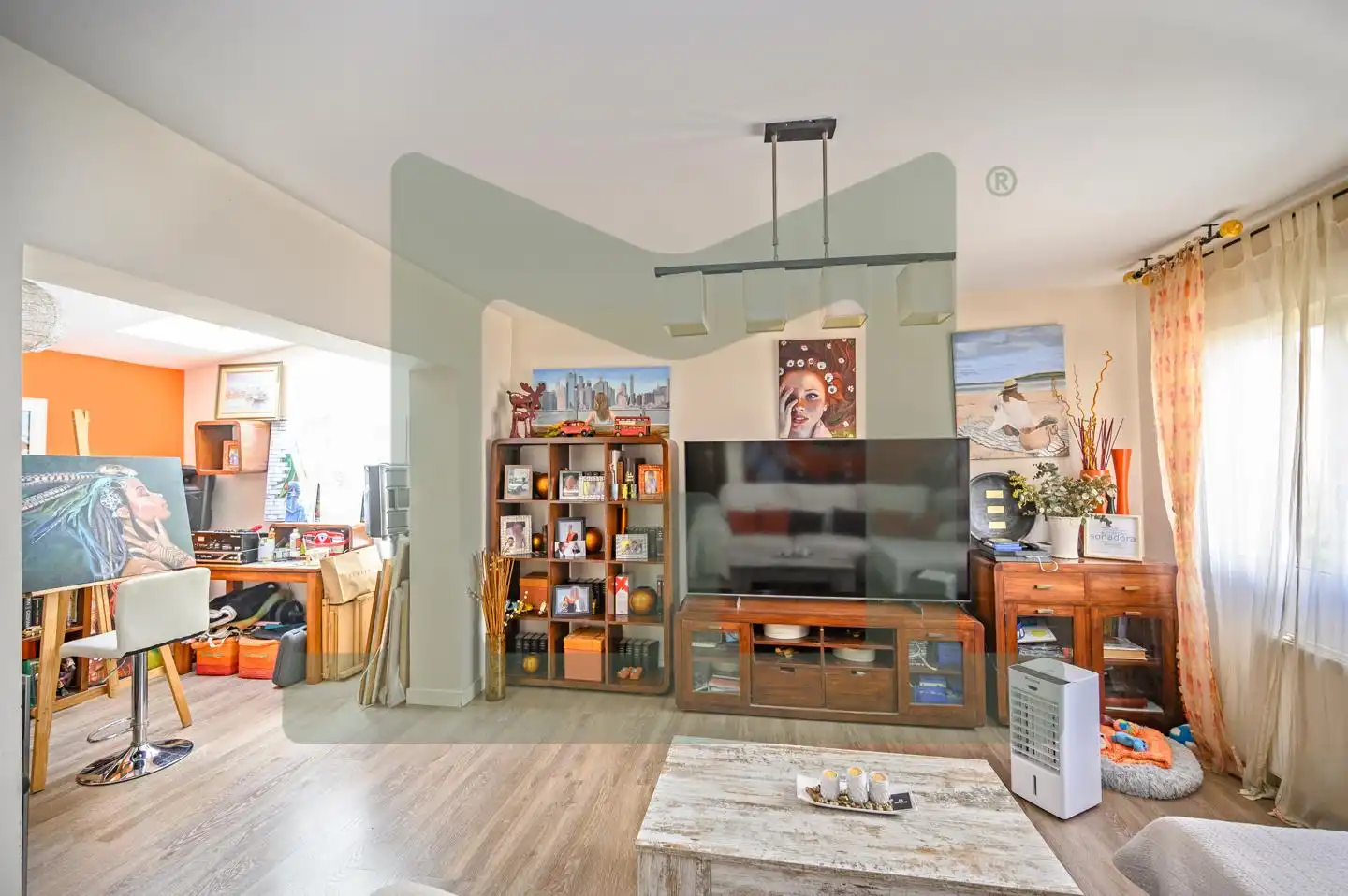 Wohnzimmer von Einfamilien-Reihenhaus zum Verkauf in Griñón mit Klimaanlage, Heizung und Privatgarten