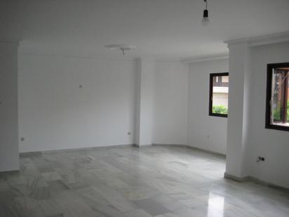 Flat for sale in  Melilla Capital  with Air Conditioner