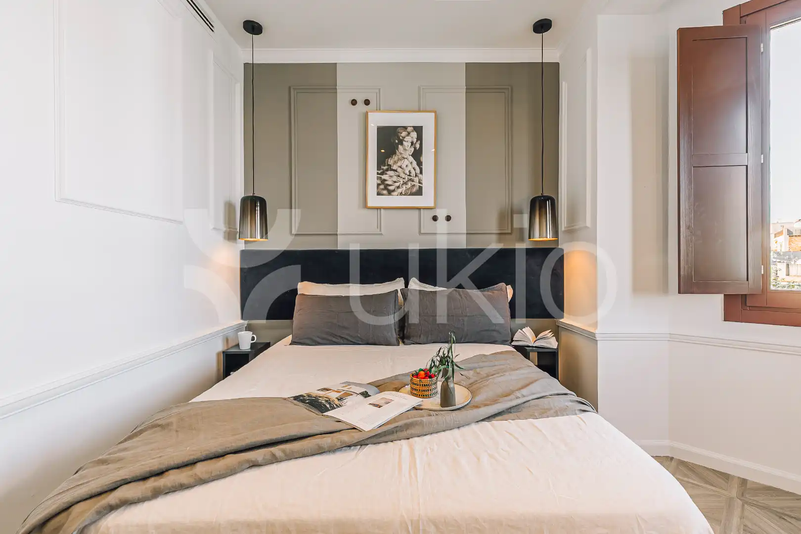 Dormitori de Apartament de lloguer en Barcelona amb Aire condicionat, Calefacció i Moblat