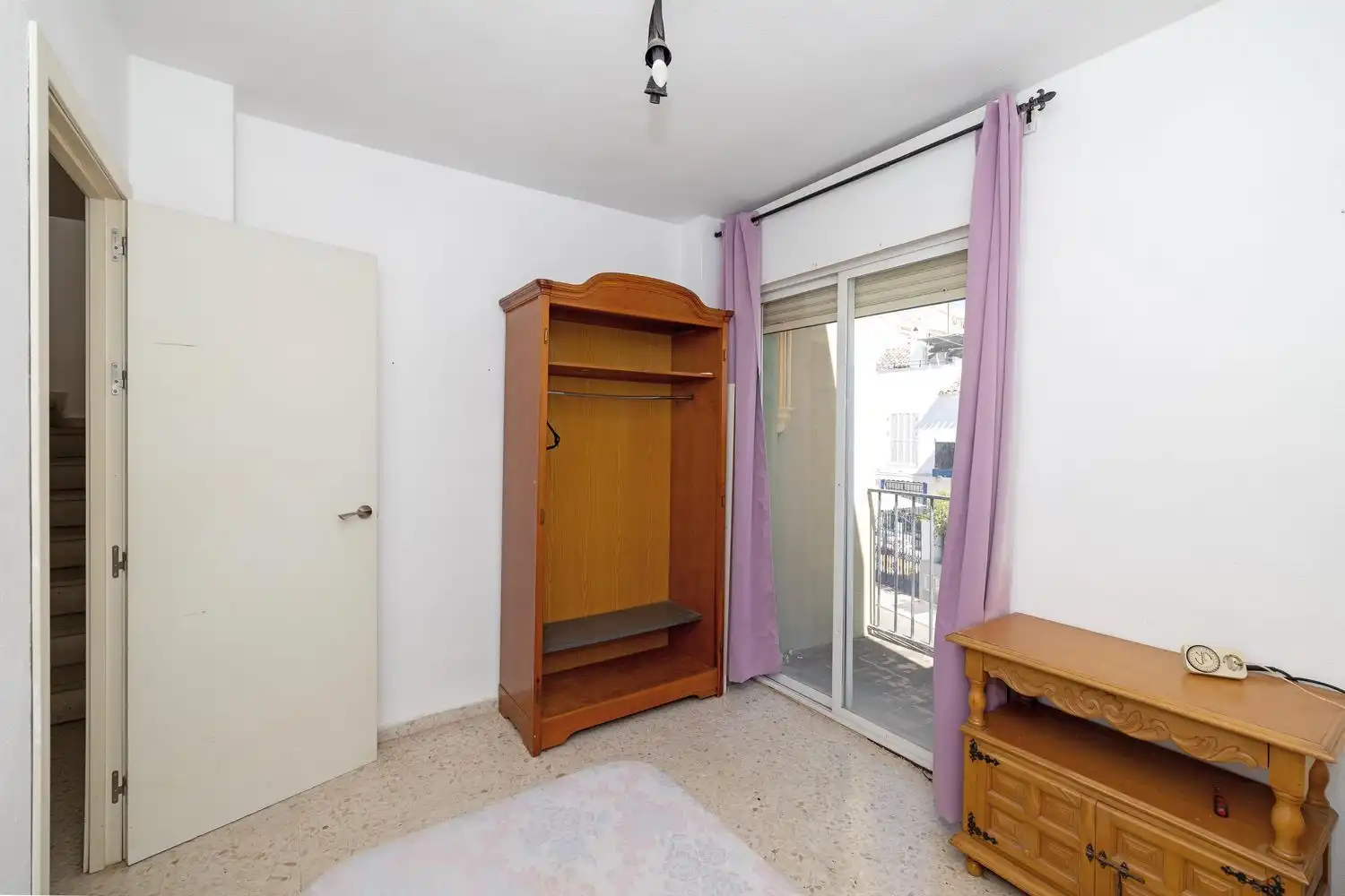 Dormitori de Casa adosada en venda en Fuengirola amb Aire condicionat, Terrassa i Traster
