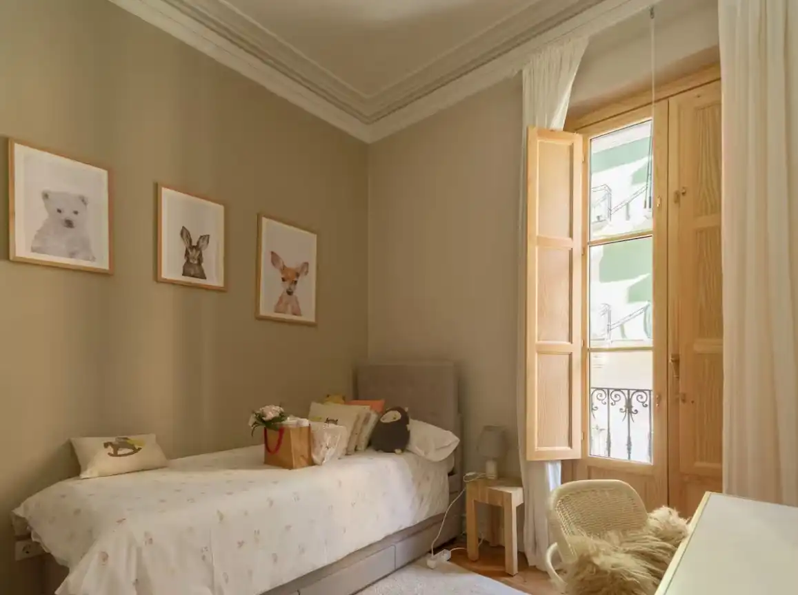 Bedroom of Apartments for rent in Bilbao   with Air Conditioner, Heating and Parquet flooring
