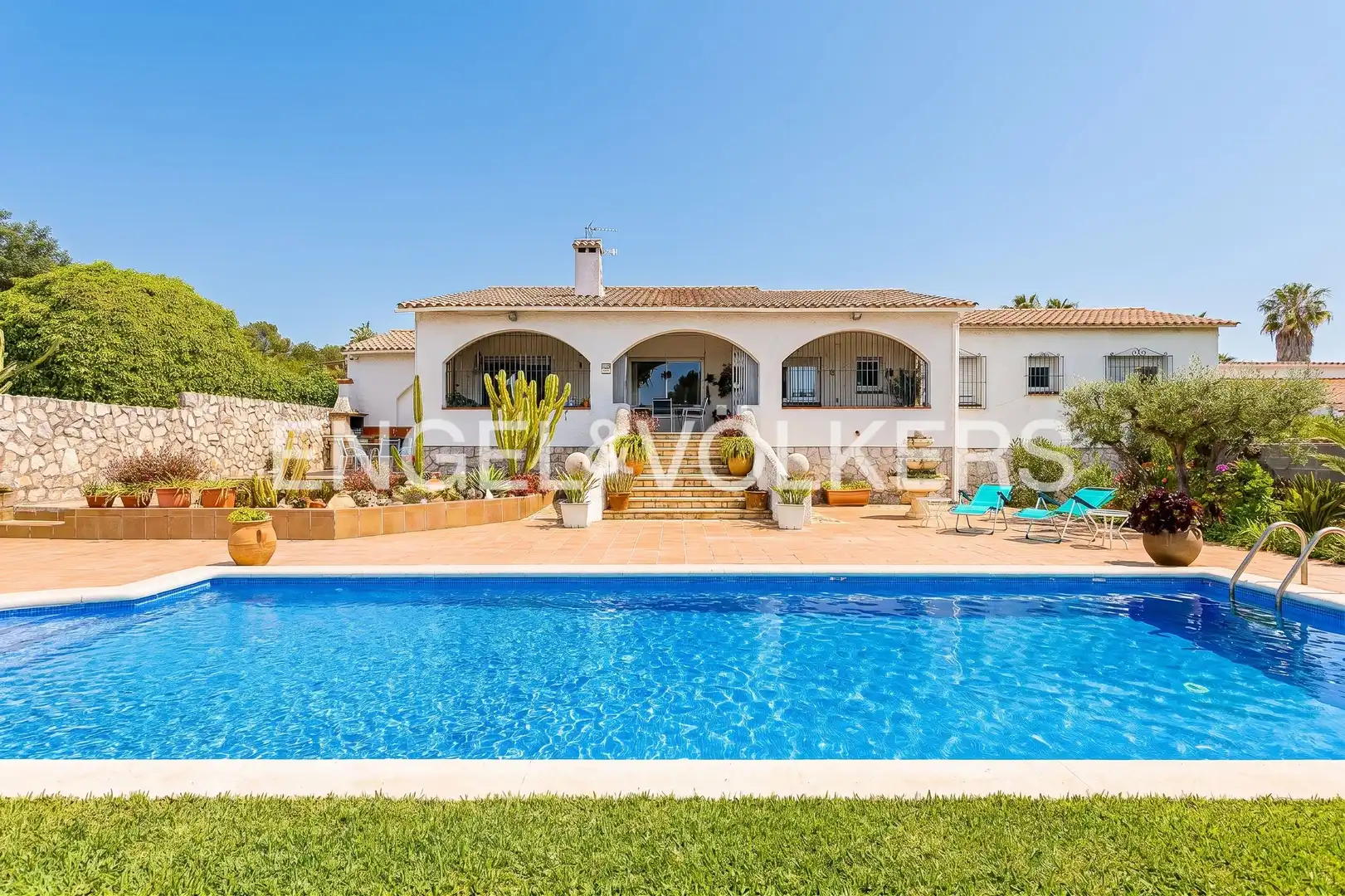 Exterior view of Houses for sale in Cubelles  with Air Conditioner, Heating and Private garden