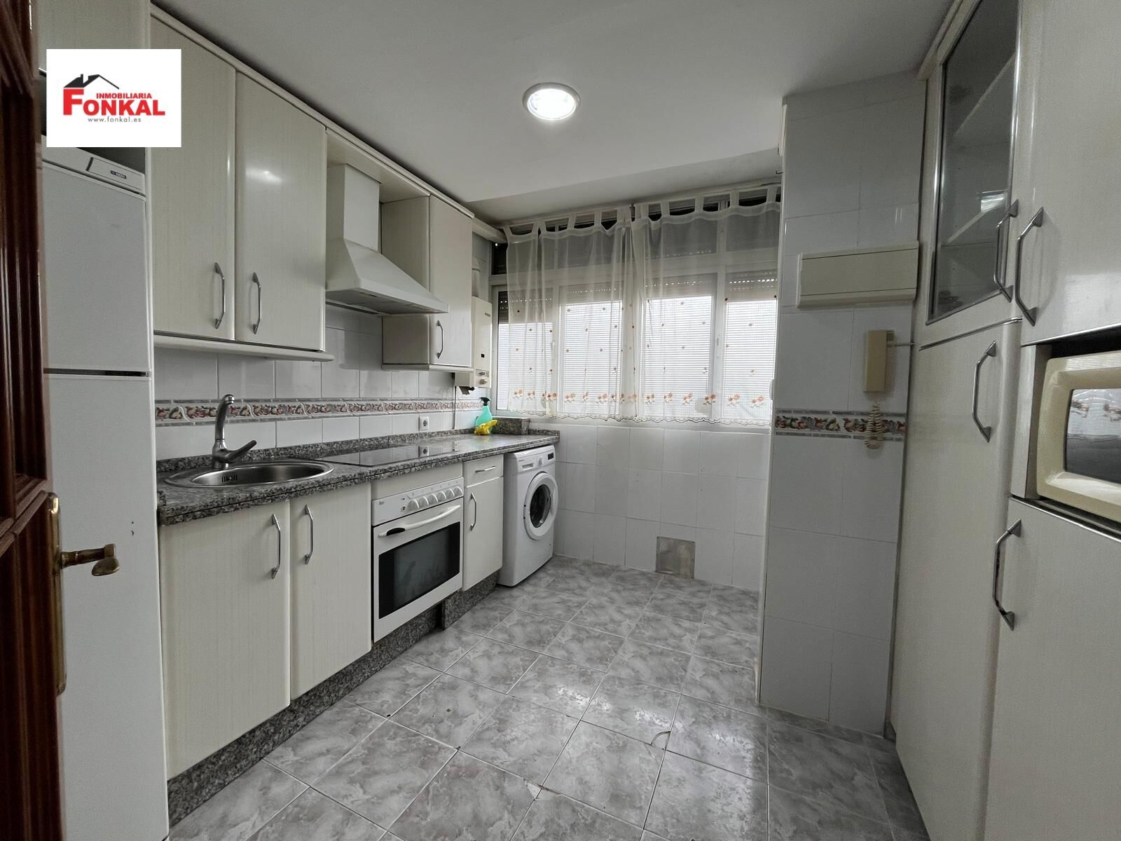 Cuina de Pis en venda en Jerez de la Frontera amb Aire condicionat